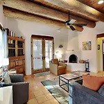 Deseo de Santa Fe, 2 Bedrooms, Patio, WiFi, Sleeps 4