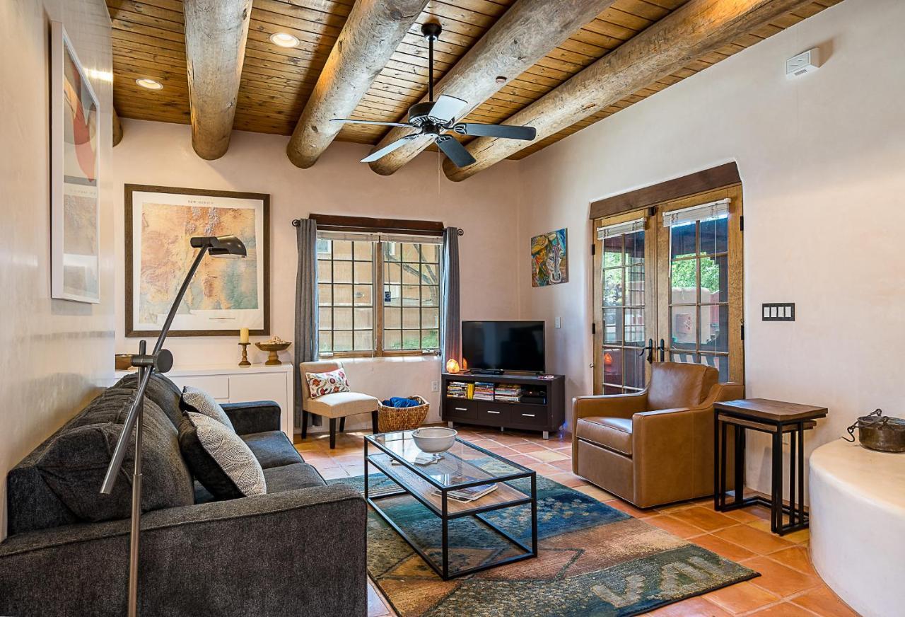 Сasa de vacaciones Deseo De Santa Fe, 2 Bedrooms, Patio, Wifi, Sleeps 4 *