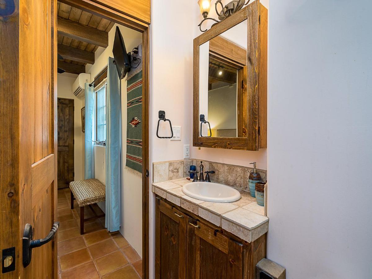 Deseo De Santa Fe, 2 Bedrooms, Patio, Wifi, Sleeps 4 Сasa de vacaciones