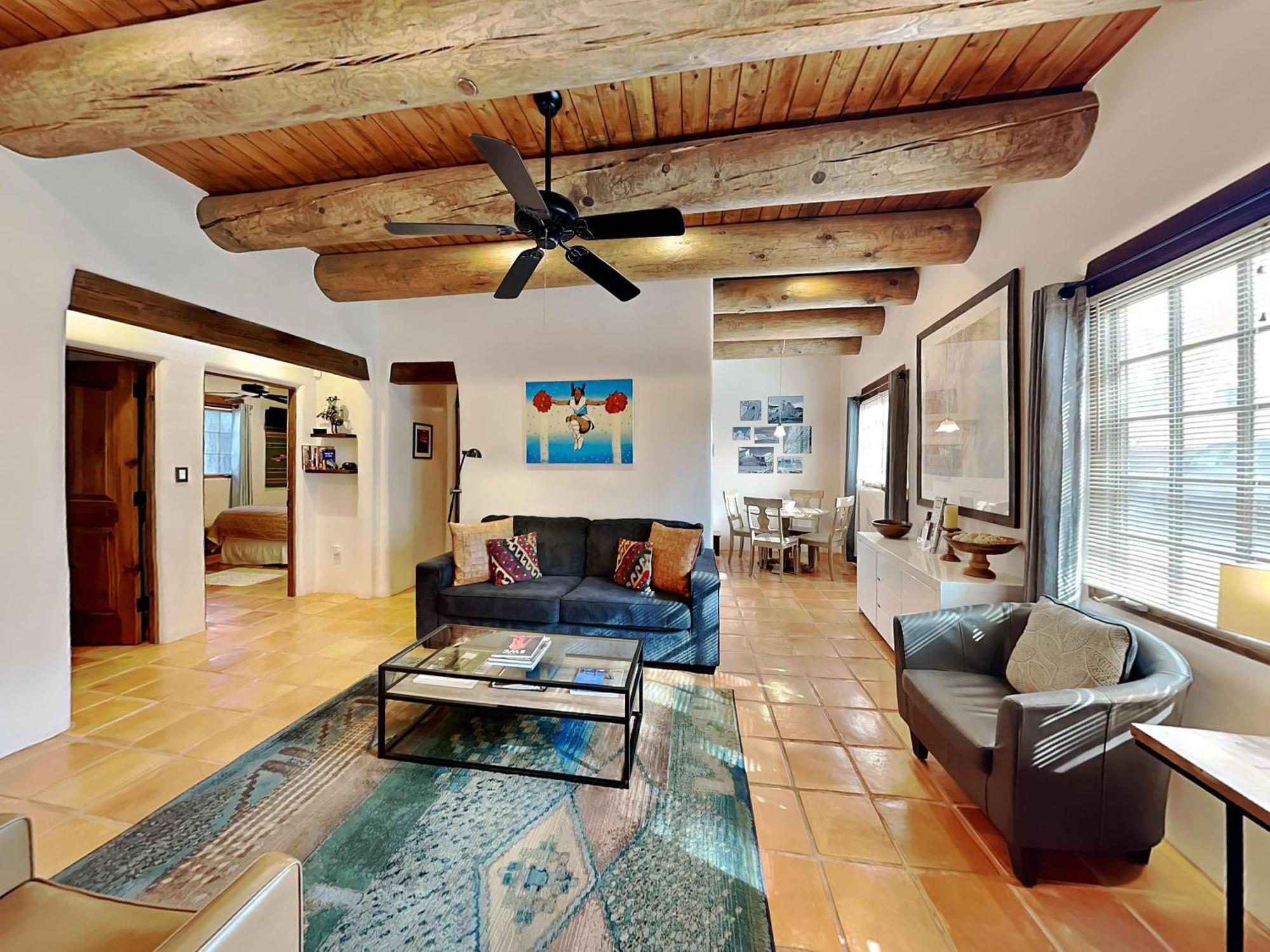 Сasa de vacaciones Deseo De Santa Fe, 2 Bedrooms, Patio, Wifi, Sleeps 4